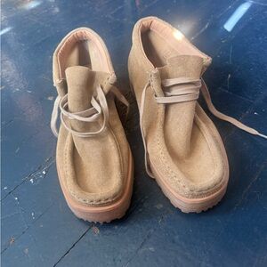 Clarks Women's Tan Suede Ankle Boots